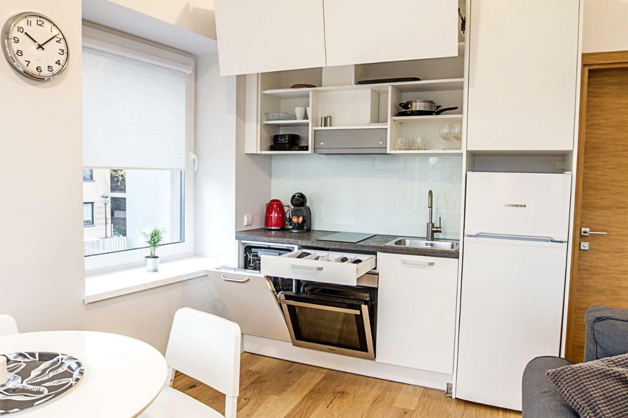 Modern 1Bd Apartment In Old Town By Hostlovers Kaunas Ngoại thất bức ảnh